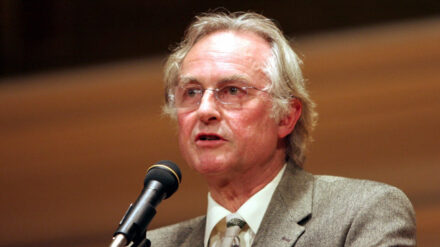 Der Atheist Richard Dawkins hat zugegeben, dass seine Äußerung auf Twitter zum Thema Down-Syndrom verletzend gewirkt haben könnte