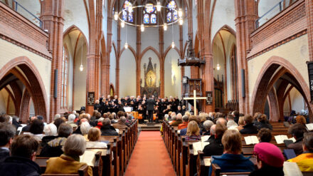 Volle Kirche gehören - bis auf Weihnachten - schon lange der Vergangenheit an