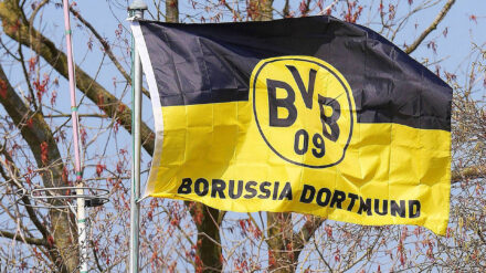 Nur durch viel Glück blieben die meisten Insassen des Mannschaftsbusses von Borussia Dortmund unverletzt