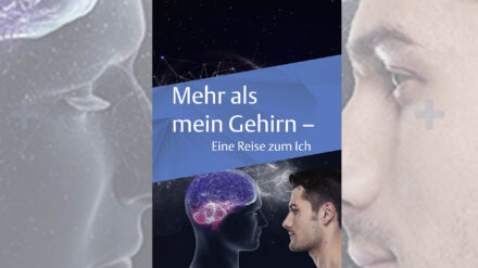 Der Film „Mehr als mein Gehirn – Eine Reise zum Ich“ stellt die Frage, ob das Ich des Menschen allein im Gehirn sitzt, oder ob es da noch mehr gibt