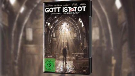 Im dritten und letzten Teil der Filmreihe „Gott ist nicht tot" soll eine Kirche abgerissen werden, die auf einem Uni-Campus steht. Wieder geht es um den Kampf von Christen vor Gericht gegen die Ungläubigen.