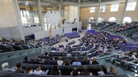Sollen Trisomie-Frühtests zugelassen werden? Damit beschäftigte sich der Deutsche Bundestag am Donnerstag.