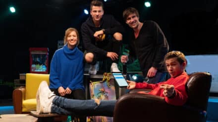 Julia Garschagen (links), Kai Günther (2. von rechts) und die O’Bros beim Stream 2020