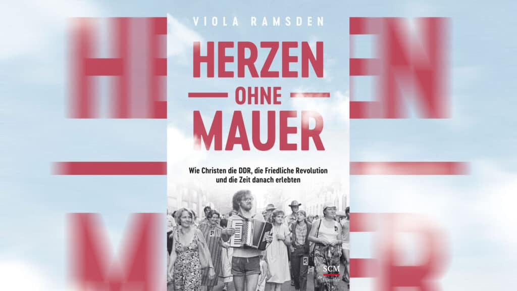 Viola Ramsden hat anhand von neun Lebensbildern ein Buch über das Christsein in der DDR geschrieben