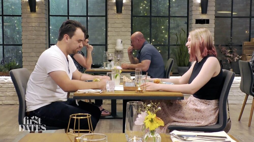 Tischgebet bei „First Dates“ mit Timon und Bianca (VOX)